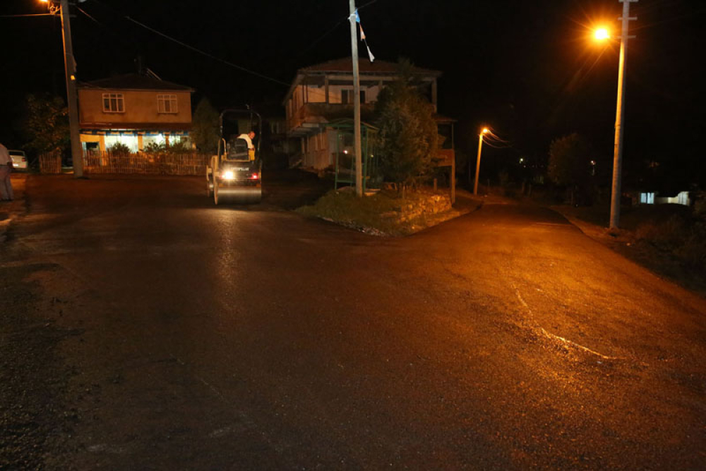 3 Ayda 70 bin ton asfalt 