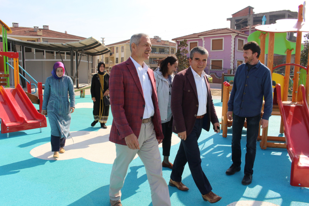 Temalı Parklar Yıldız ve Bulutlarla Süsleniyor