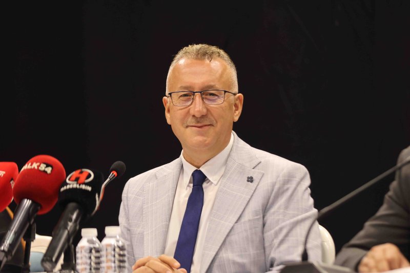  3,1 Milyar TL'lik Bütçe, Adapazarı'na Spor Yatırımı