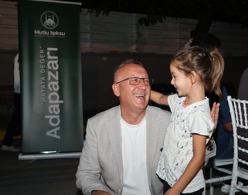  Çocuk Sineması Semerciler Mahallesi'nde Miniklerle Buluştu